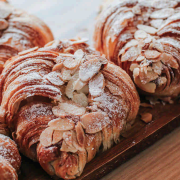 Amandel, almond, croissant, french, bakery, belegd, lifestyle