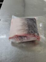 2 Zwaardvisfilet met vel vacum verpakt minimaal 4,9 kilo