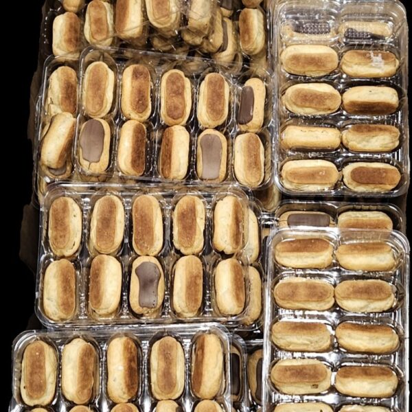 Mini éclairs topping op basis van melkchocolade 800 stuks