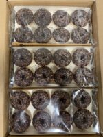 Mini Donuts met melkchocolade & splitdecoratie 24x8 stuks totaal 192 stuks ! - Afbeelding 2